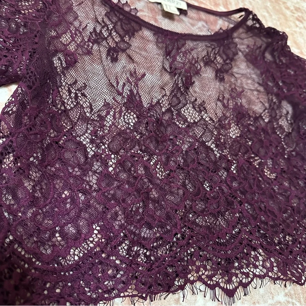 Sheer🪻Cropped Lace Purple Top - Picture 3 of 6